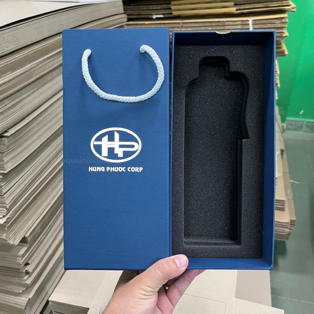 hopquainlogo.com 37 sản xuất hộp quà